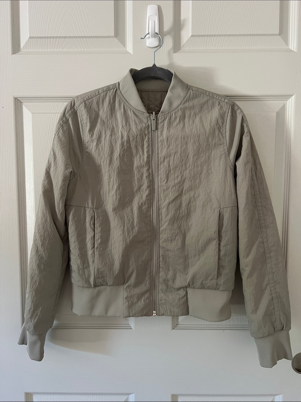 lululemon athletica Women's reversible Bomber Jacket sage color